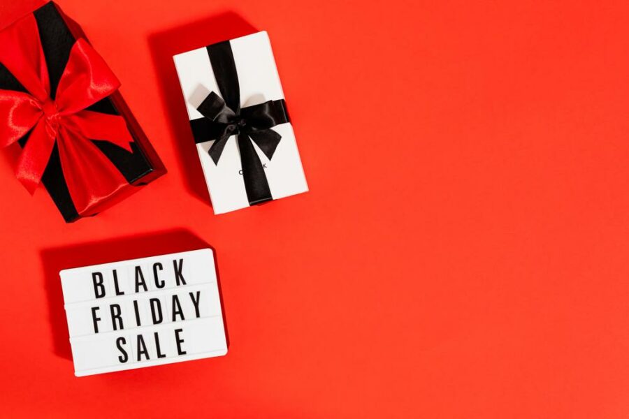 Black Friday: Odkryj najlepsze promocje w Hebe, House i H&M!