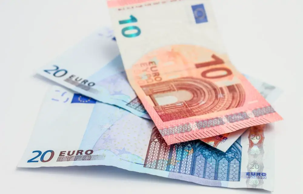 Ile jest warte 50 funtów w polskiej walucie? Sprawdzamy aktualny kurs wymiany.
