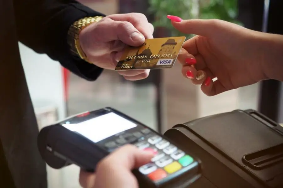 „Jak wykorzystać punkty Payback do płacenia na stacjach BP?”