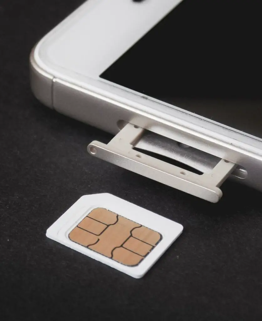 Jaką kartę SIM potrzebujesz do iPhone’a 11, iPhone’a 13 i iPhone’a 8?