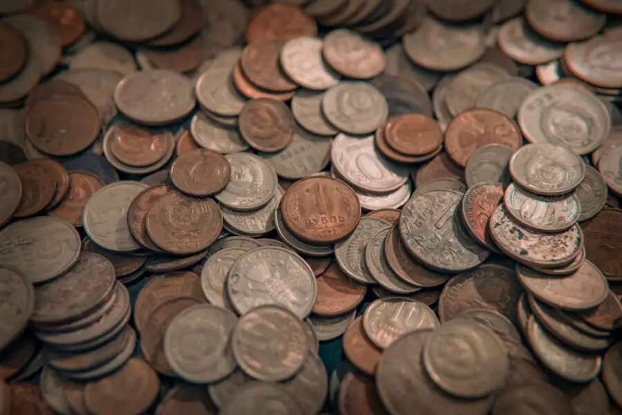 Ile są warte monety Allegro? – Ceny 5 i 10 monet na popularnej aukcji internetowej
