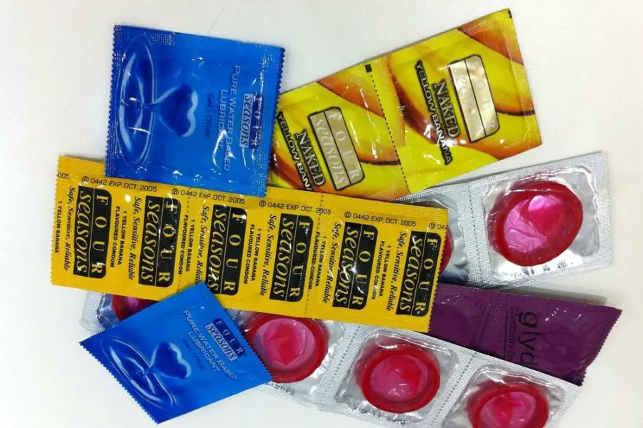 Prezerwatywy: czym są i jak działają?