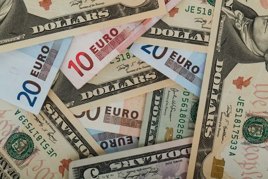 Czy warto teraz kupować euro?