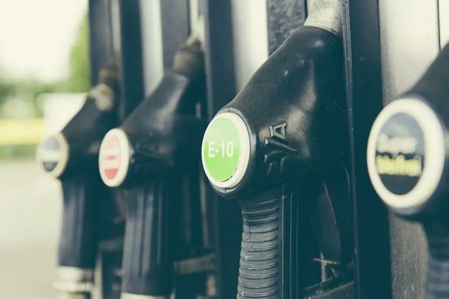 Jak rozliczyć koszty paliwa od samochodu osobowego: proste wskazówki