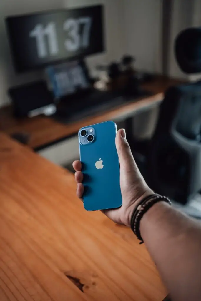 Ile cali ma i ile cm ma iPhone 13 Pro? – Przegląd rozmiarów najnowszego modelu Apple