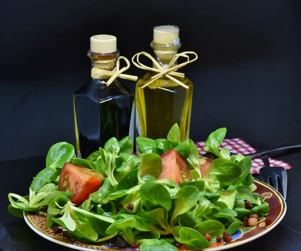 Jaką oliwę z oliwek warto zakupić na Krecie? Wskazówki dla podróżujących