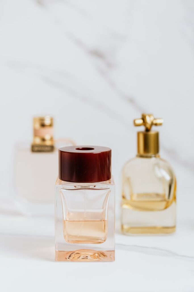 Perfumy vs wody perfumowane: który wybór jest lepszy dla Ciebie?