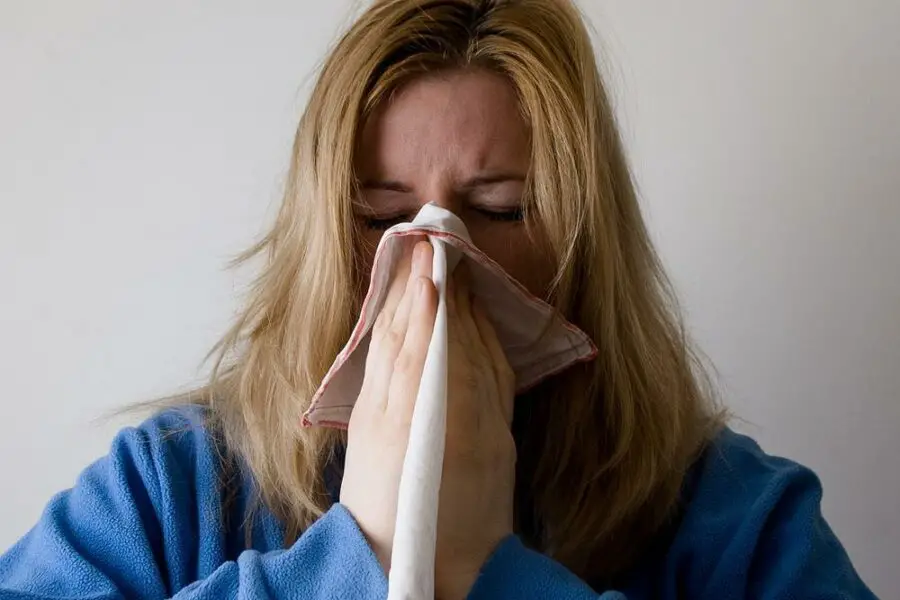 Jak rozpoznać objawy grypy i co zrobić?