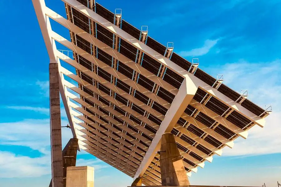 Ile kosztuje metr paneli słonecznych w 2024 roku?
