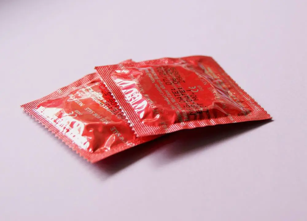 Jak i gdzie nabyć prezerwatywy w wieku 15 i 14 lat?
